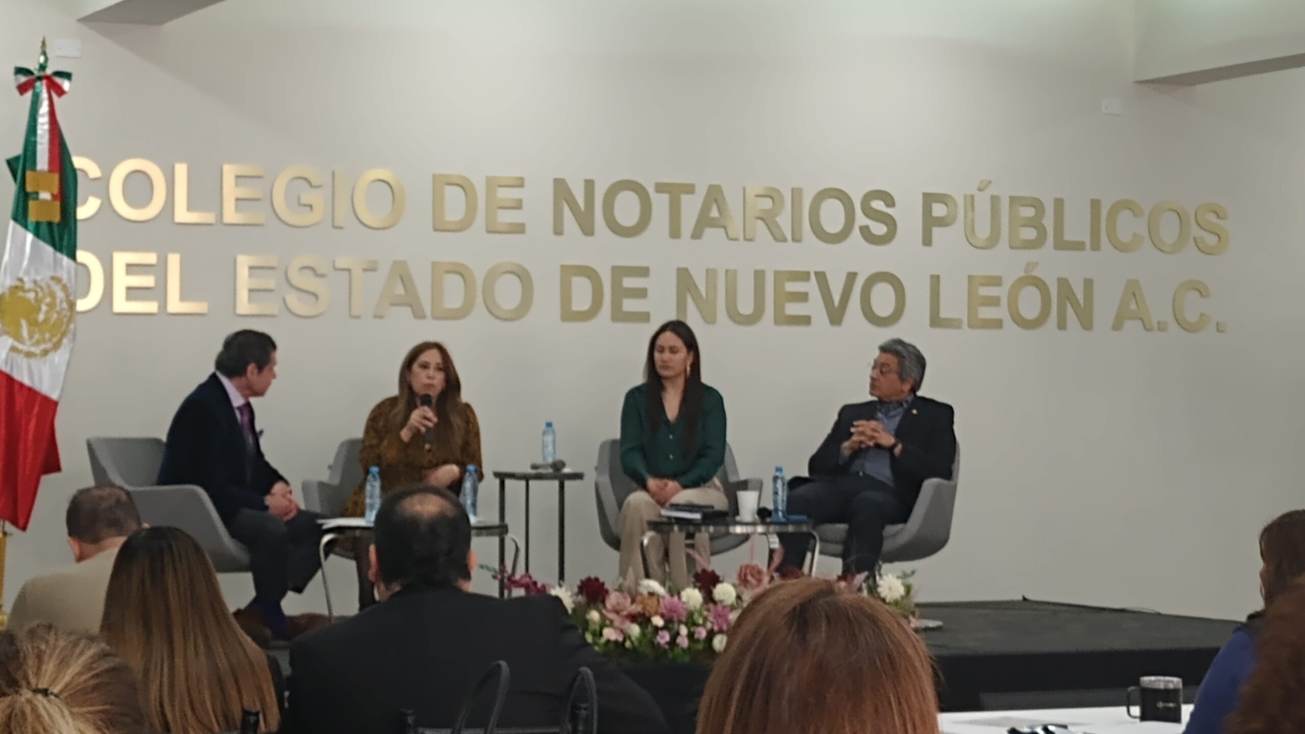 Seminario En El Colegio De Notarios Sobre La Reforma A La Ley De