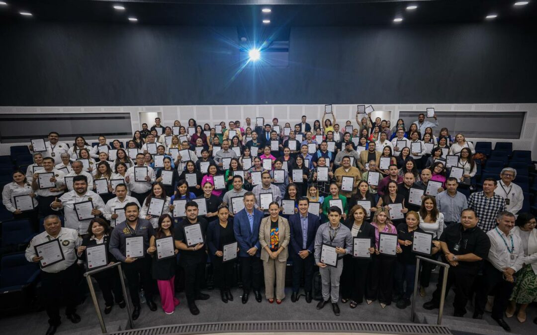 Entrega de Certificados de Atención al Ciudadano